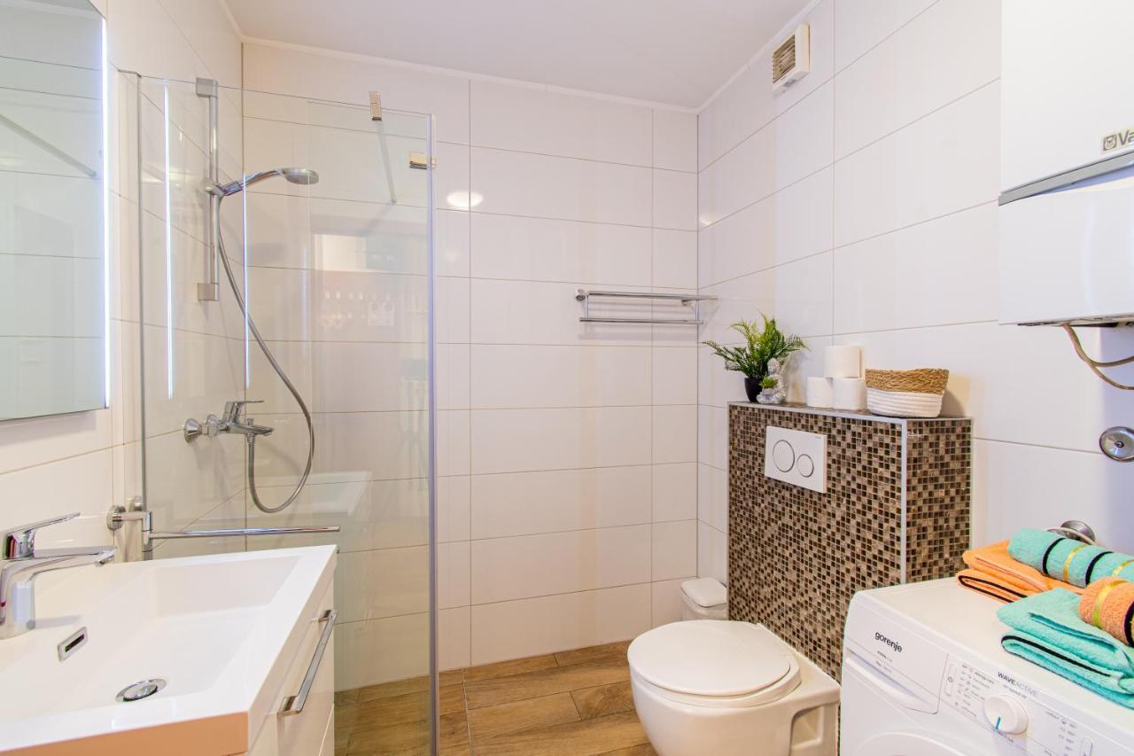 Apartment Flexible Selfcheckins 43 - - Luxury - Parking - Loggia - Brand New Zagreb