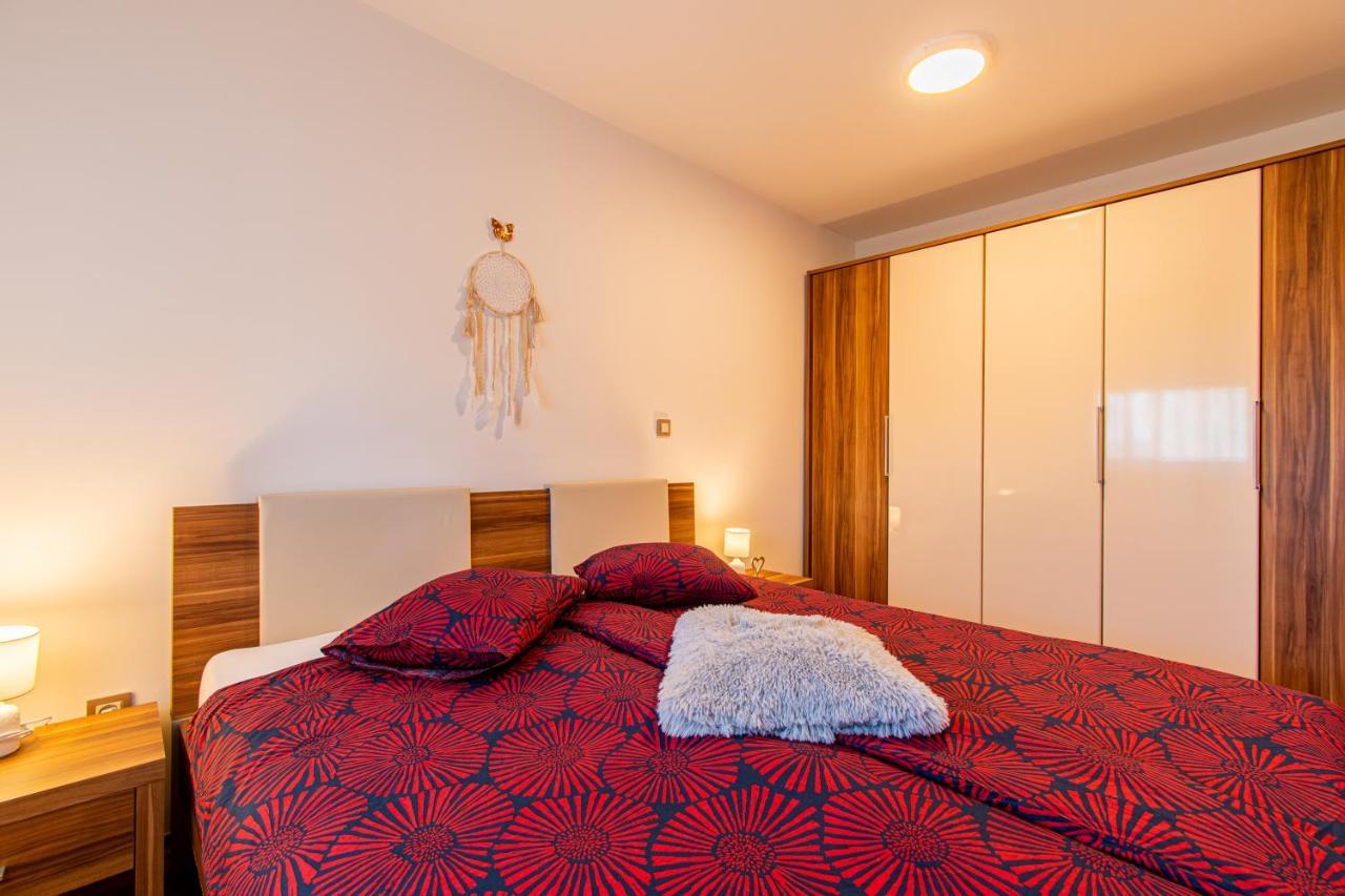 Apartment Flexible Selfcheckins 43 - - Luxury - Parking - Loggia - Brand New