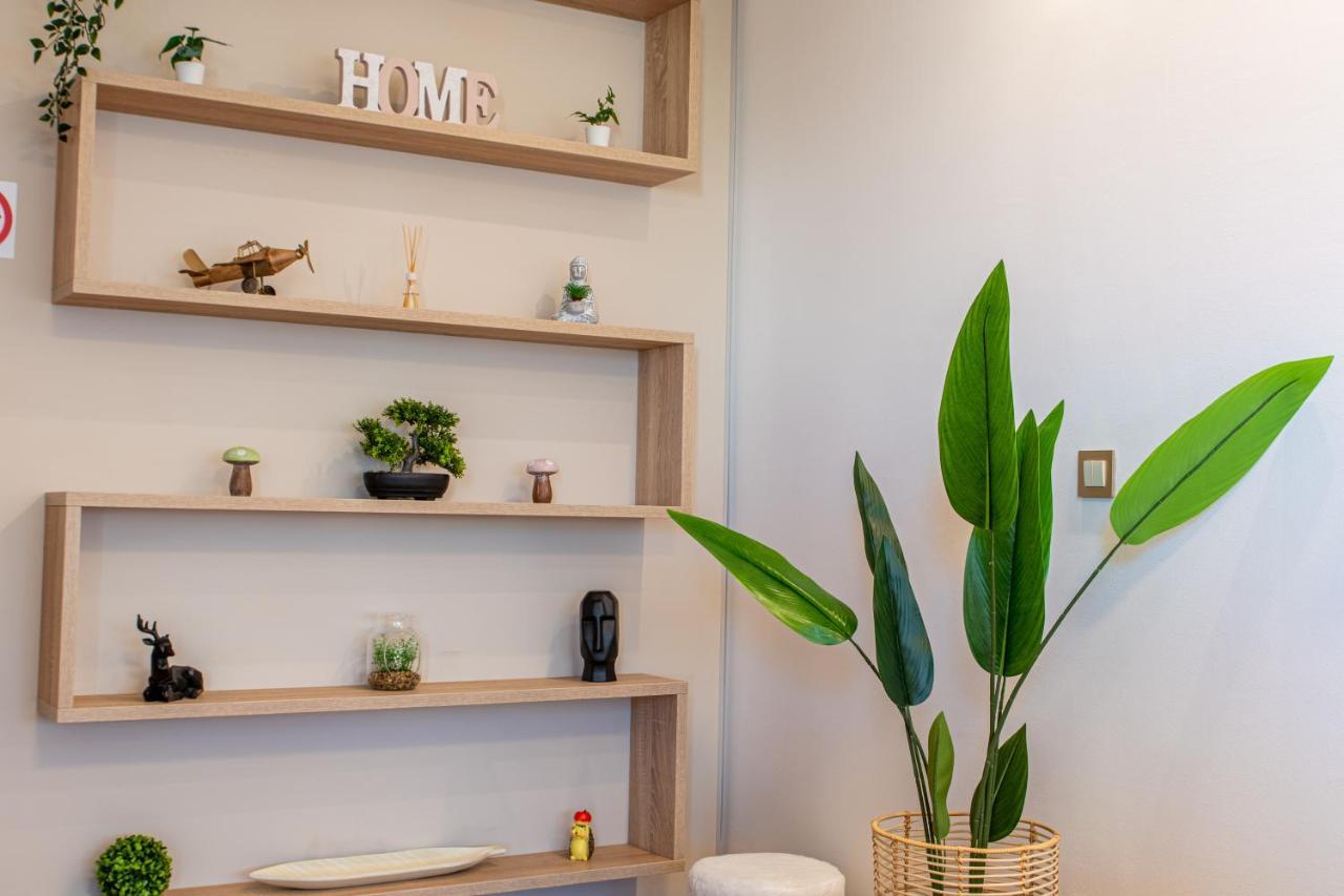 Flexible Selfcheckins 43 - - Luxury - Parking - Loggia - Brand New * Zagreb
