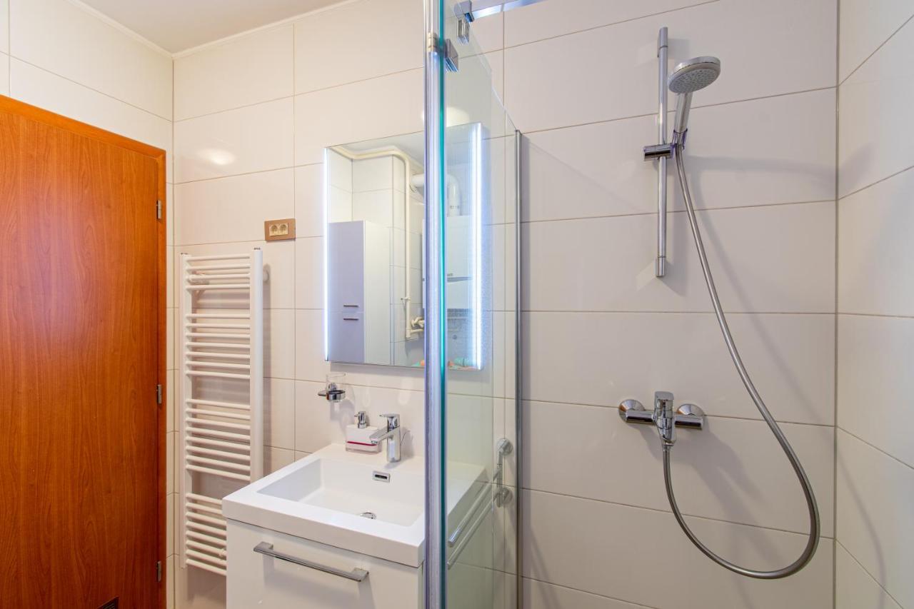 Flexible Selfcheckins 43 - - Luxury - Parking - Loggia - Brand New Apartment Zagreb